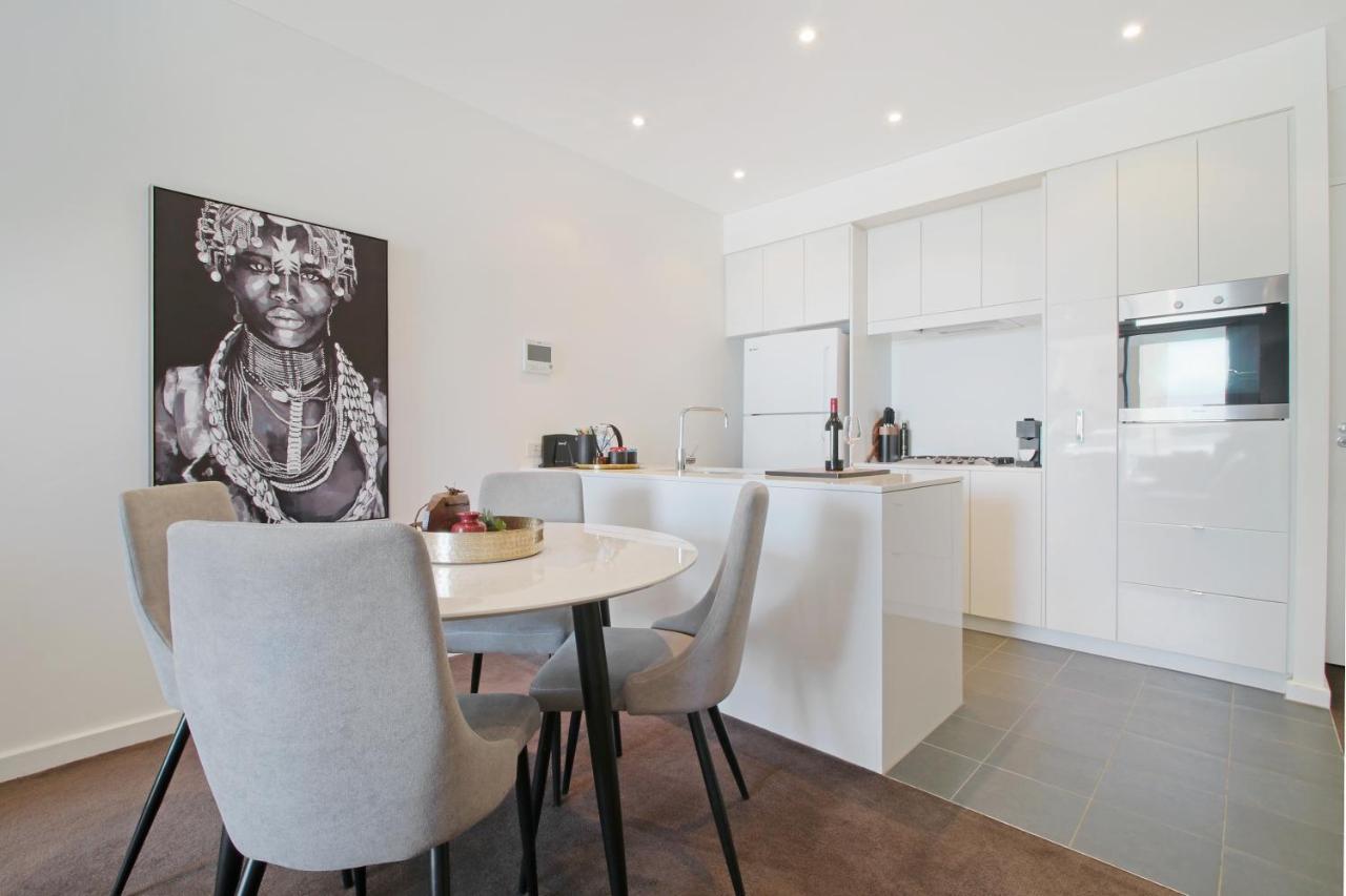 Lux 2Br Apt On Hindmarsh Sq-Pool-Gym-Sauna-Parking Adelaide Eksteriør billede