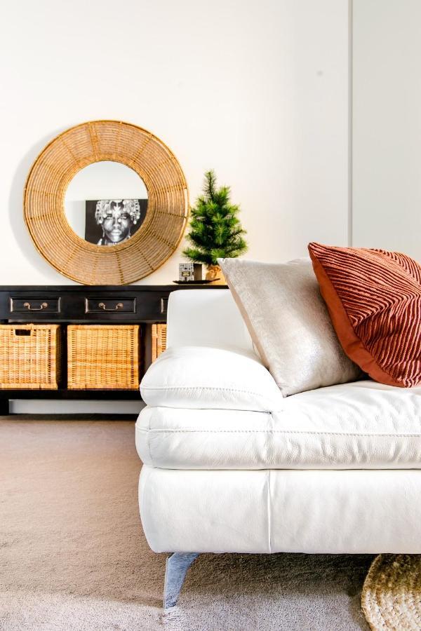 Lux 2Br Apt On Hindmarsh Sq-Pool-Gym-Sauna-Parking Adelaide Eksteriør billede