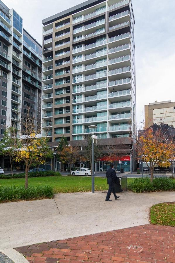 Lux 2Br Apt On Hindmarsh Sq-Pool-Gym-Sauna-Parking Adelaide Eksteriør billede